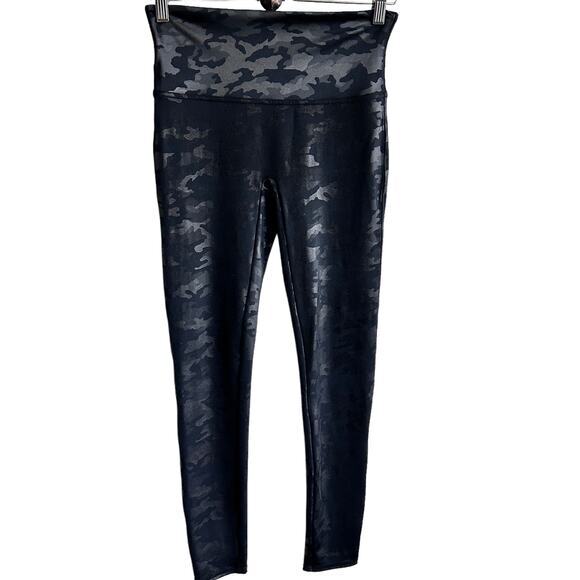 Spanx Black faux leather‎ Camo Metallic Leggings size L - Picture 1 of 7